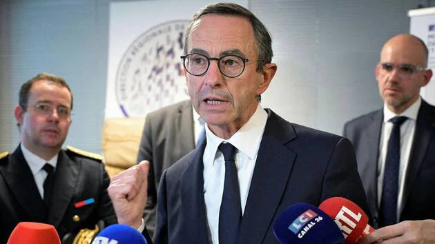 Le ministre de l’Intérieur Bruno Retailleau a cosigné une circulaire appelant à davantage de sévérité pour prévenir les débordements dans les stades de foot. | AFP